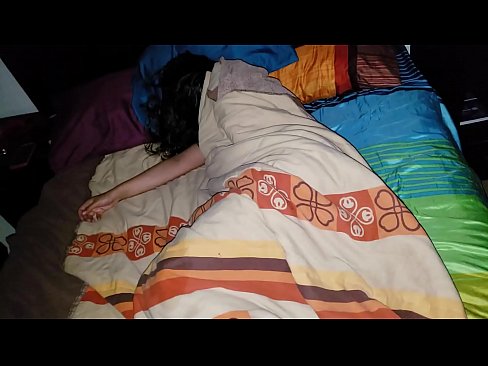 ❤️ Fiul vitreg care își ceartă tânăra mamă vitregă în timp ce ea doarme. ❤❌  at porn ro.pi-porno.ru